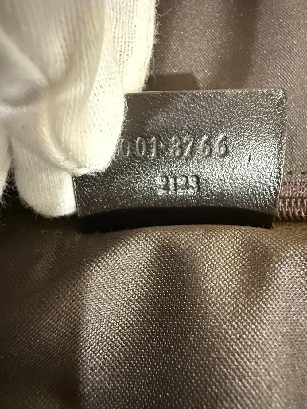 💯% Authentic Gucci Brown GG Canvas Shoulder Bag with dark brown leather Trim